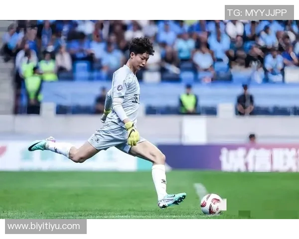 全运男足U20铜牌赛上海对阵山东首发阵容揭晓蒯纪闻刘诚宇依木兰领衔出战